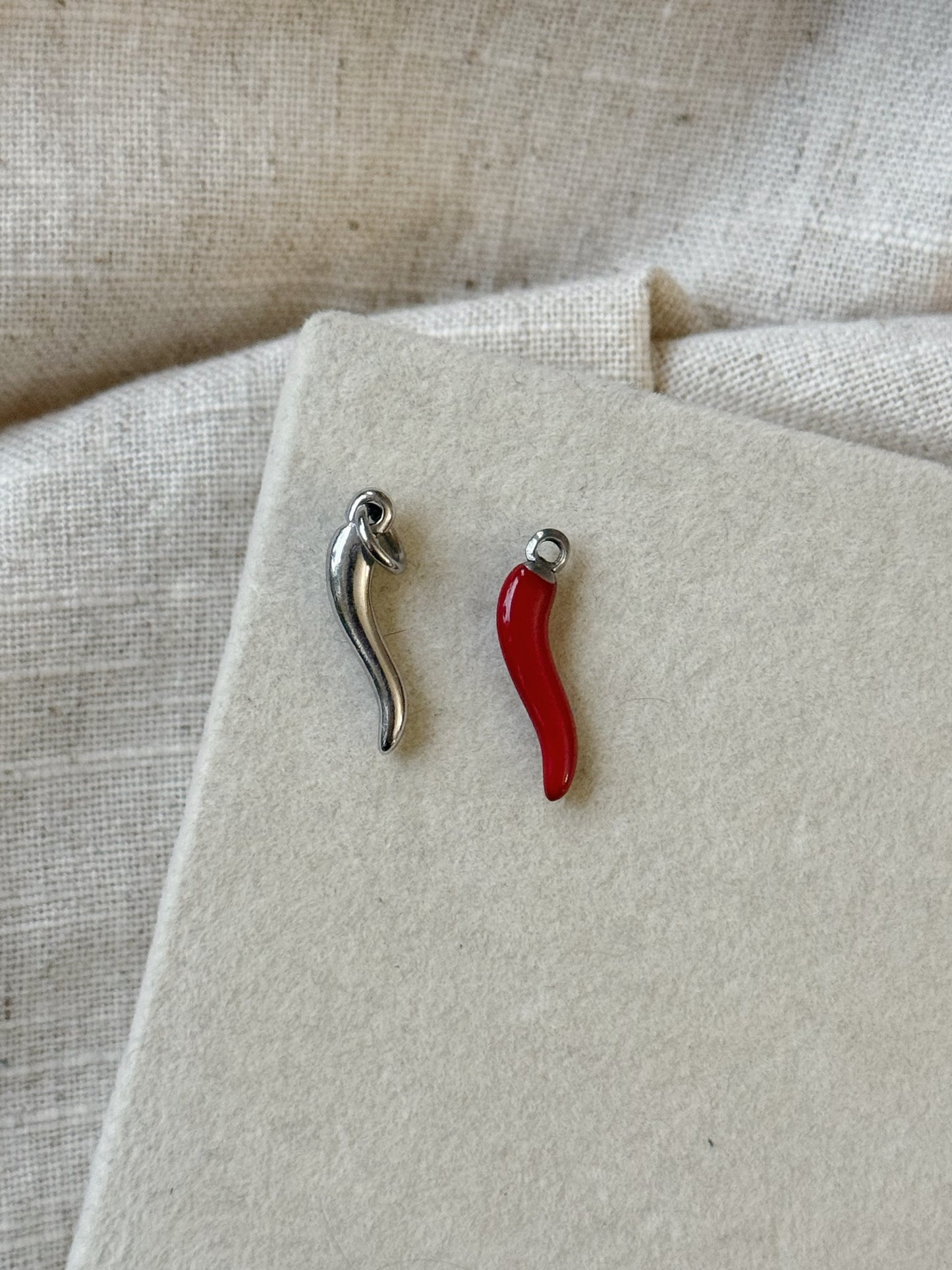 Silver Chilli Charm