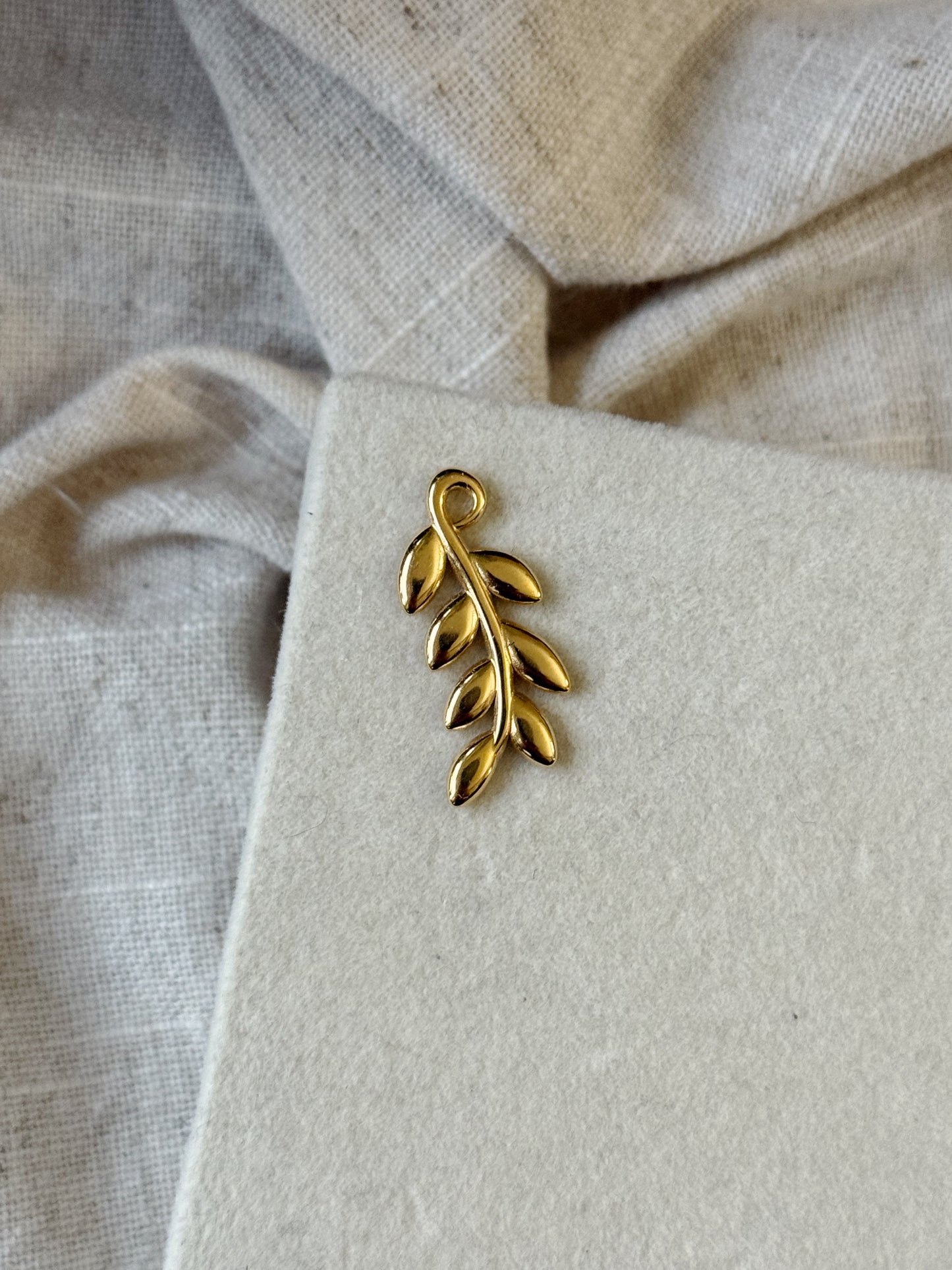 Leaf Charm