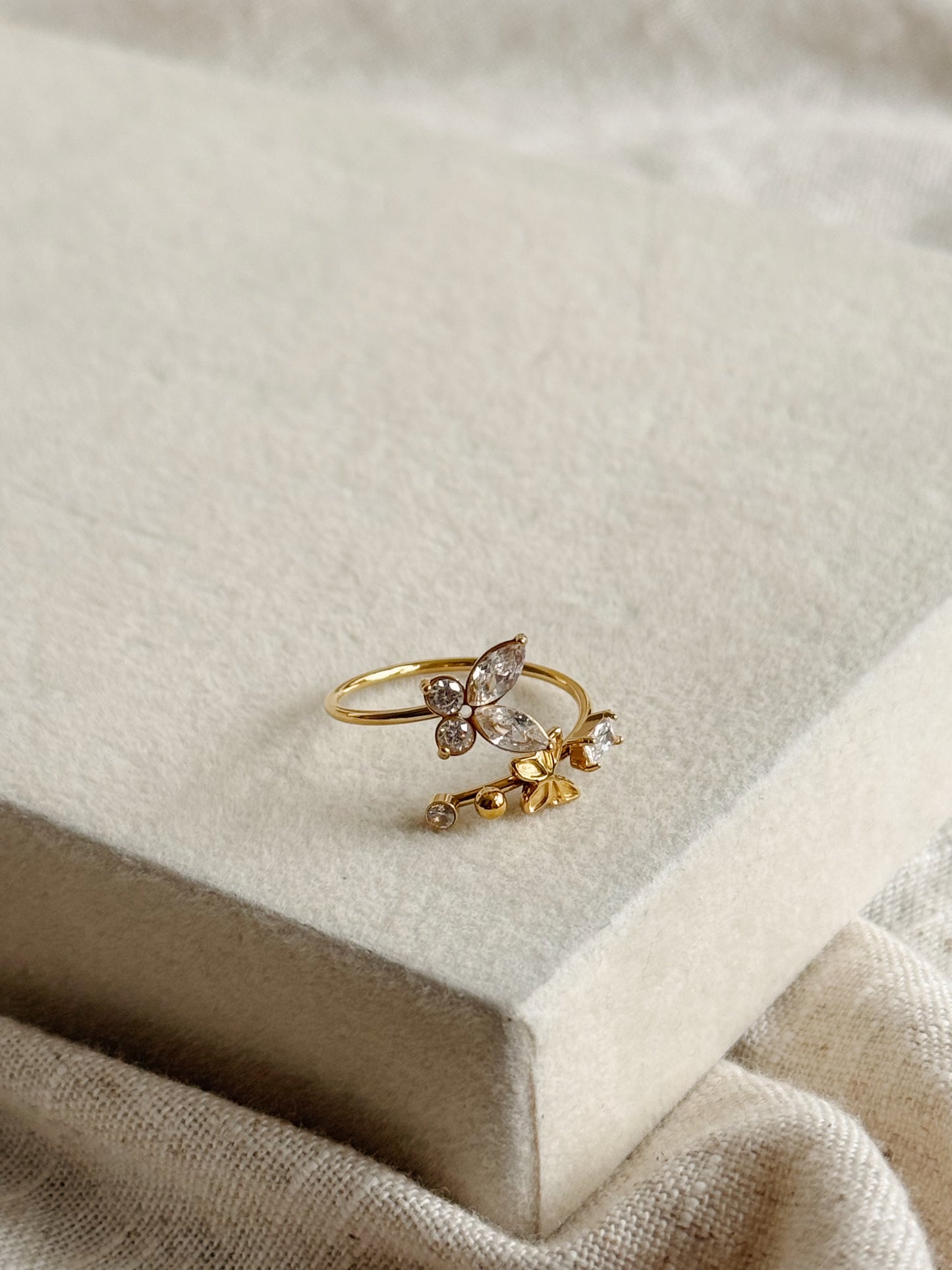 Mariposa Ring
