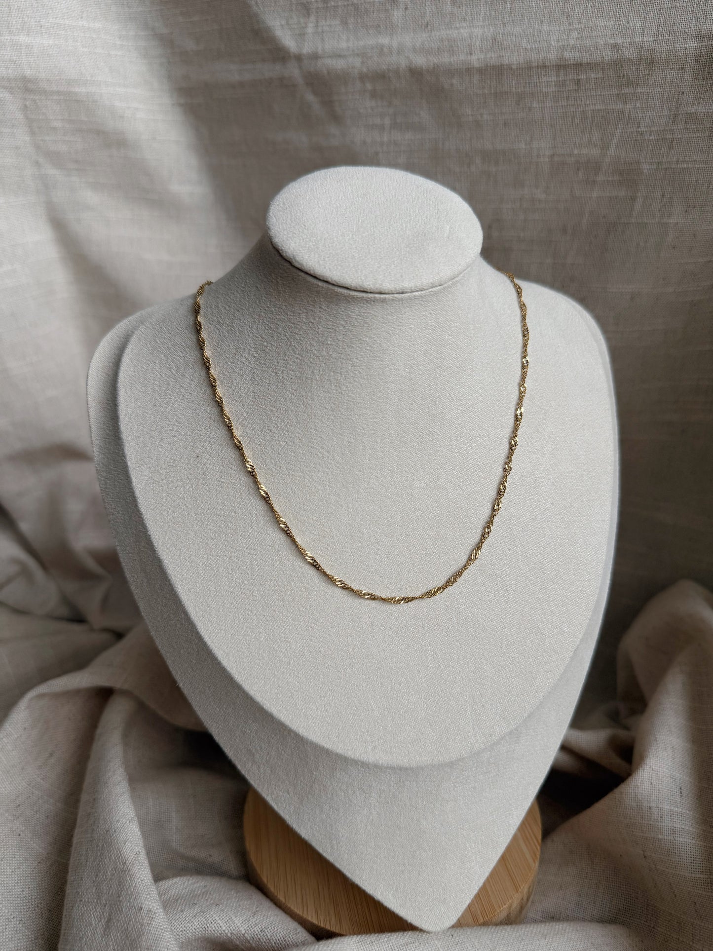 Dainty Chain