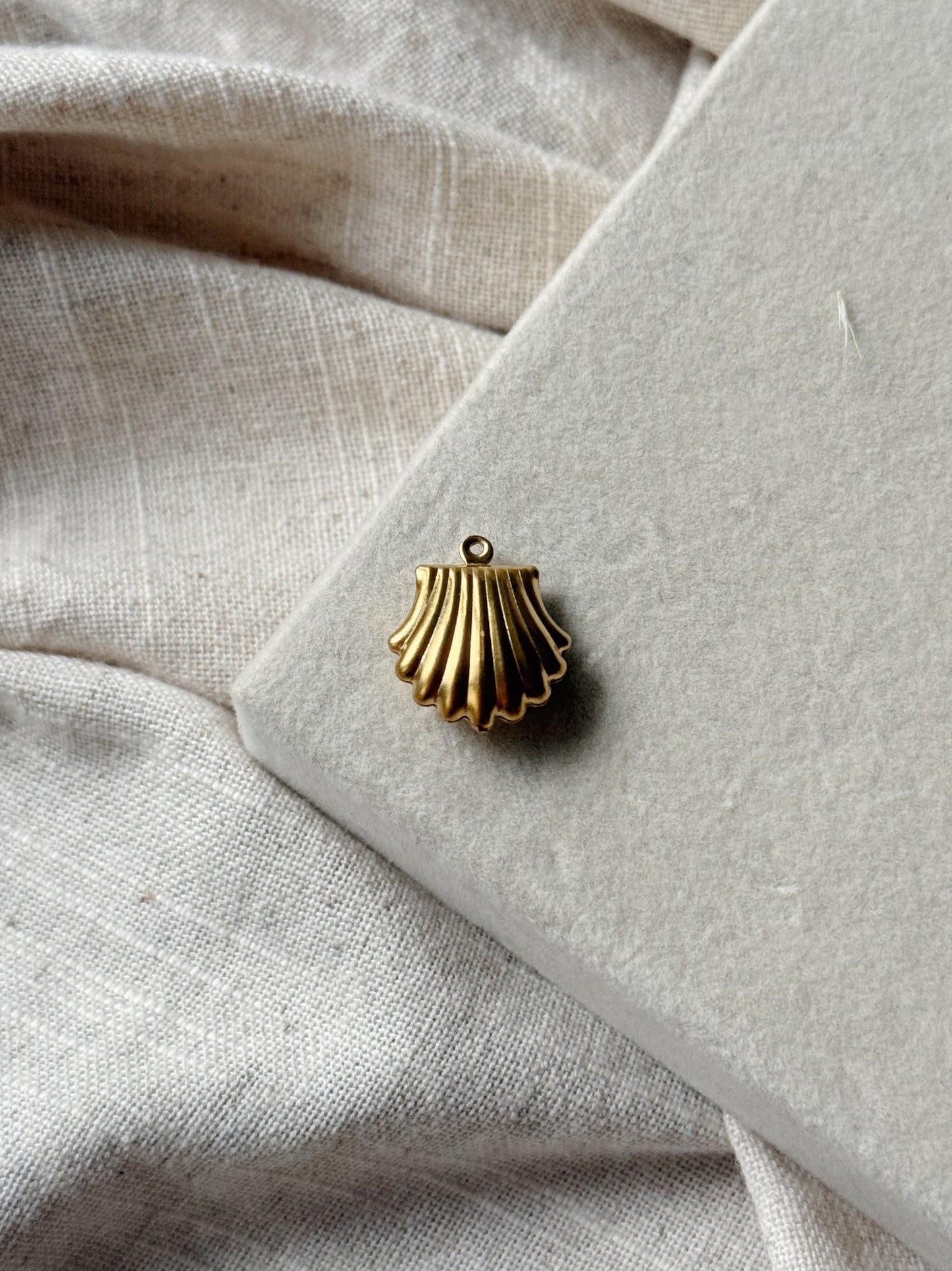Gold Shell Charm