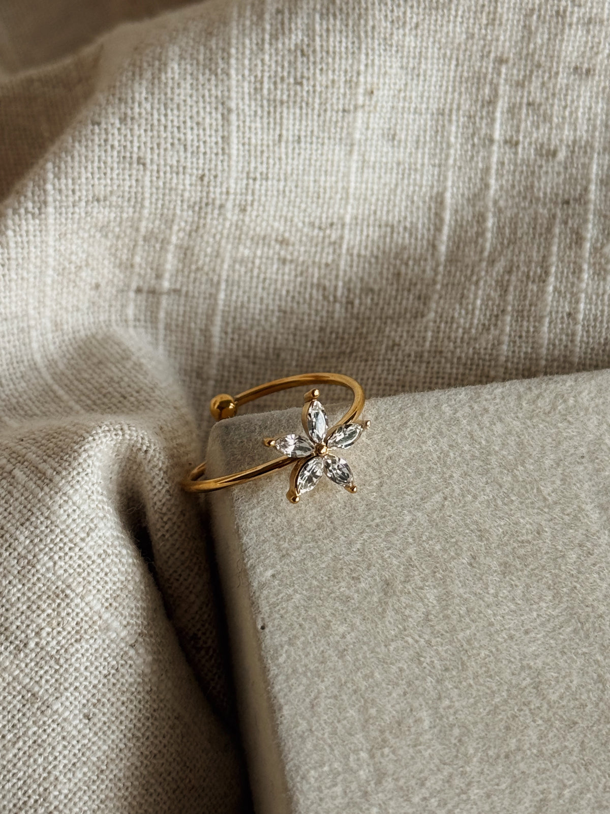 Belle Ring