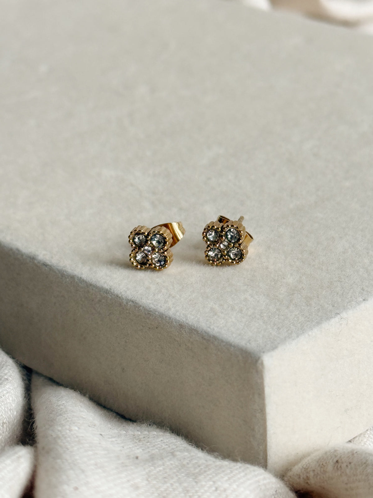 Clover Studs