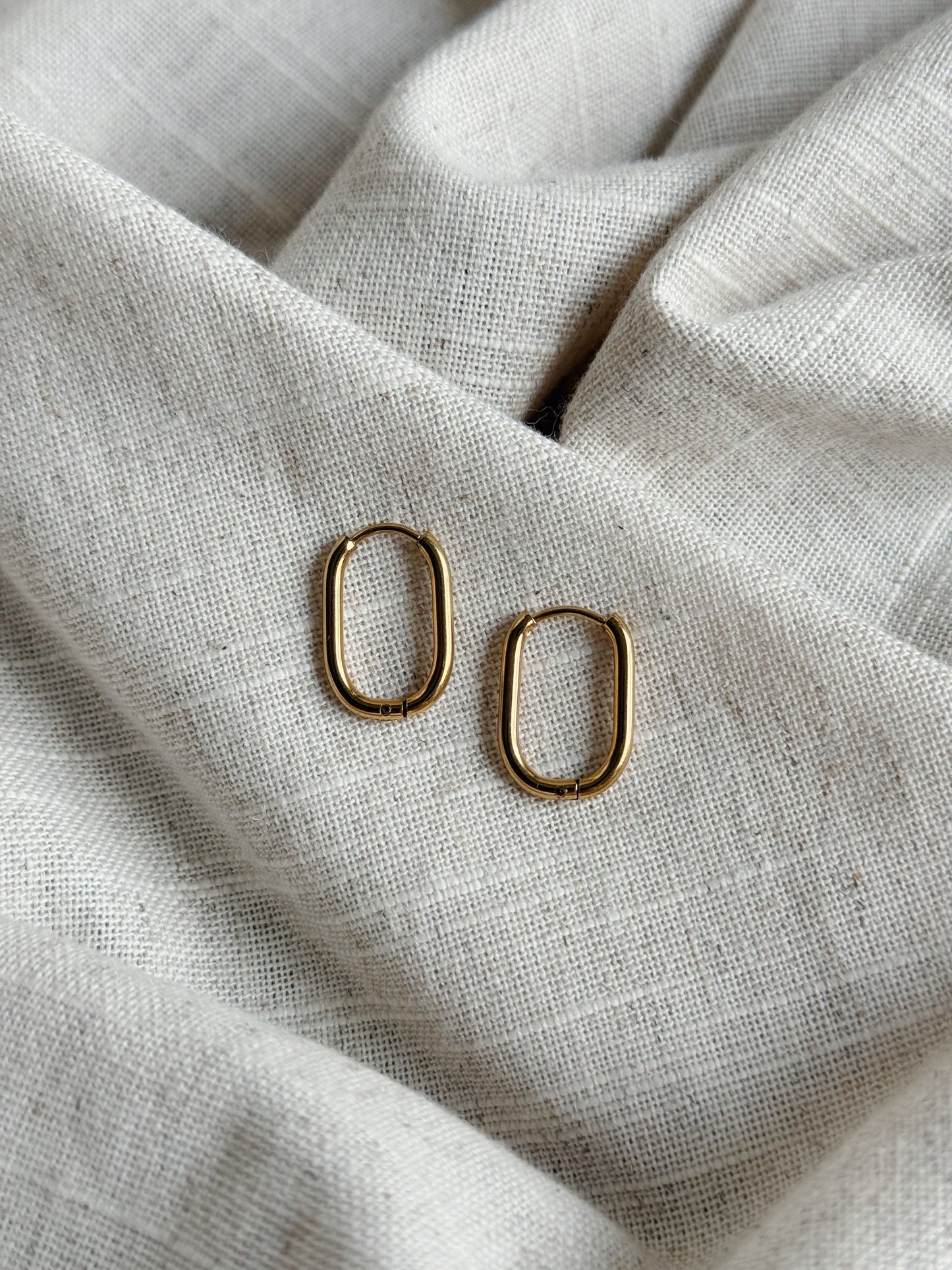 Thin Oval Earrings