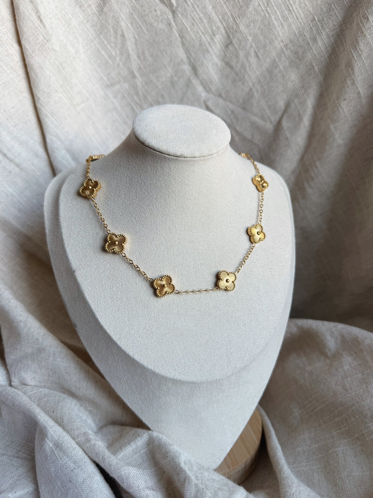 Bold Idalia Necklace