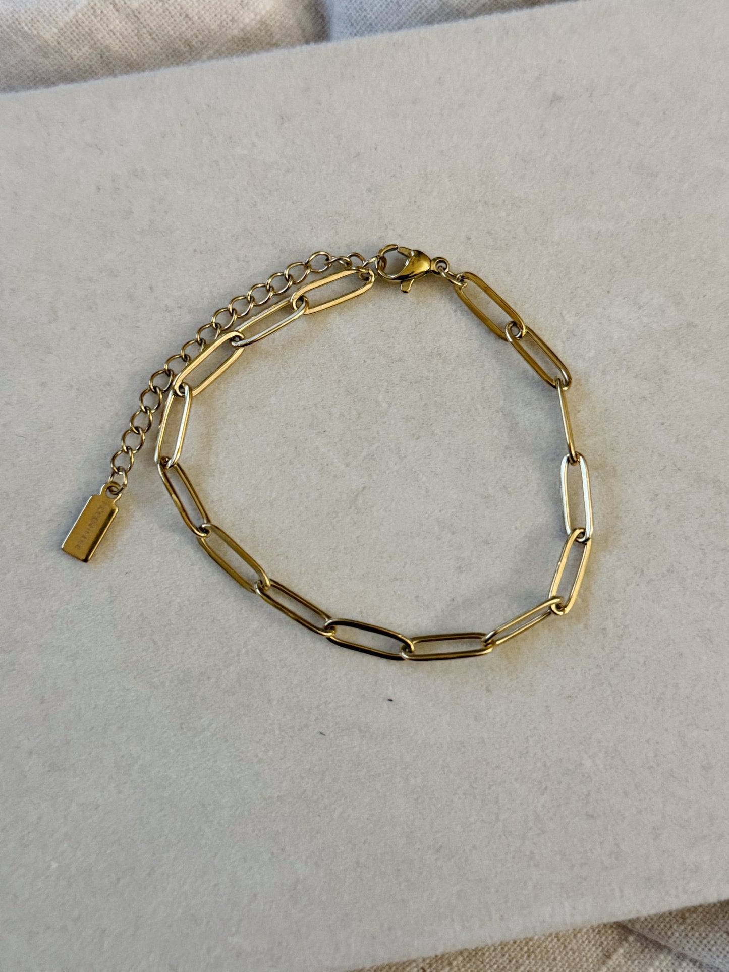 Mid Paperclip Bracelet