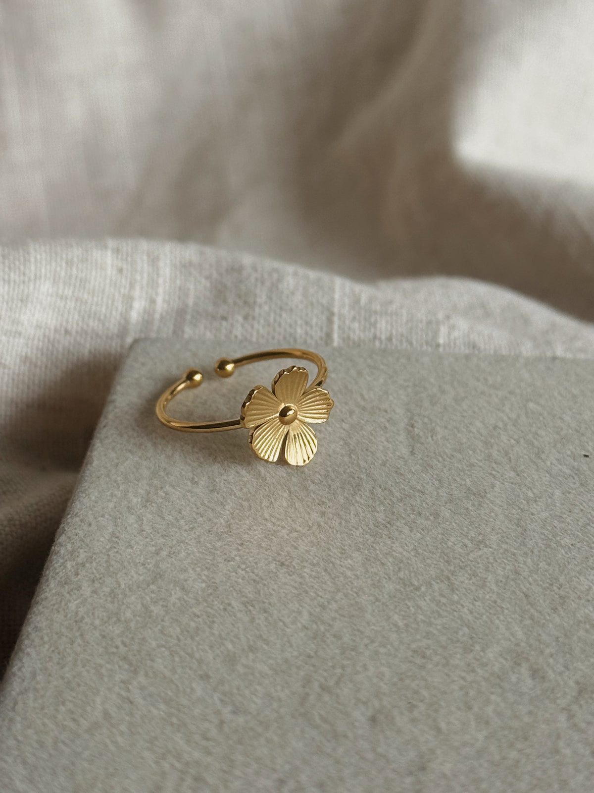 Petal Ring