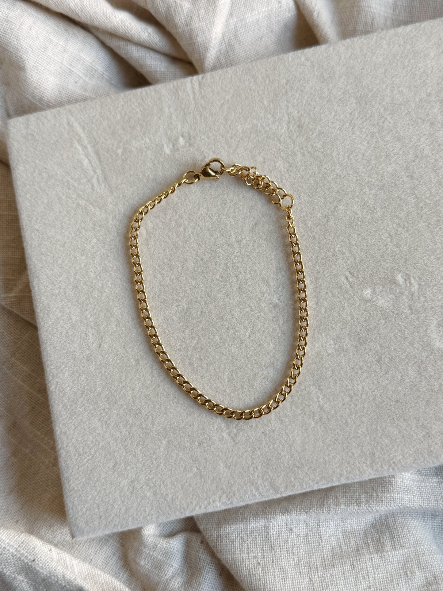 Dainty Cuban Bracelet