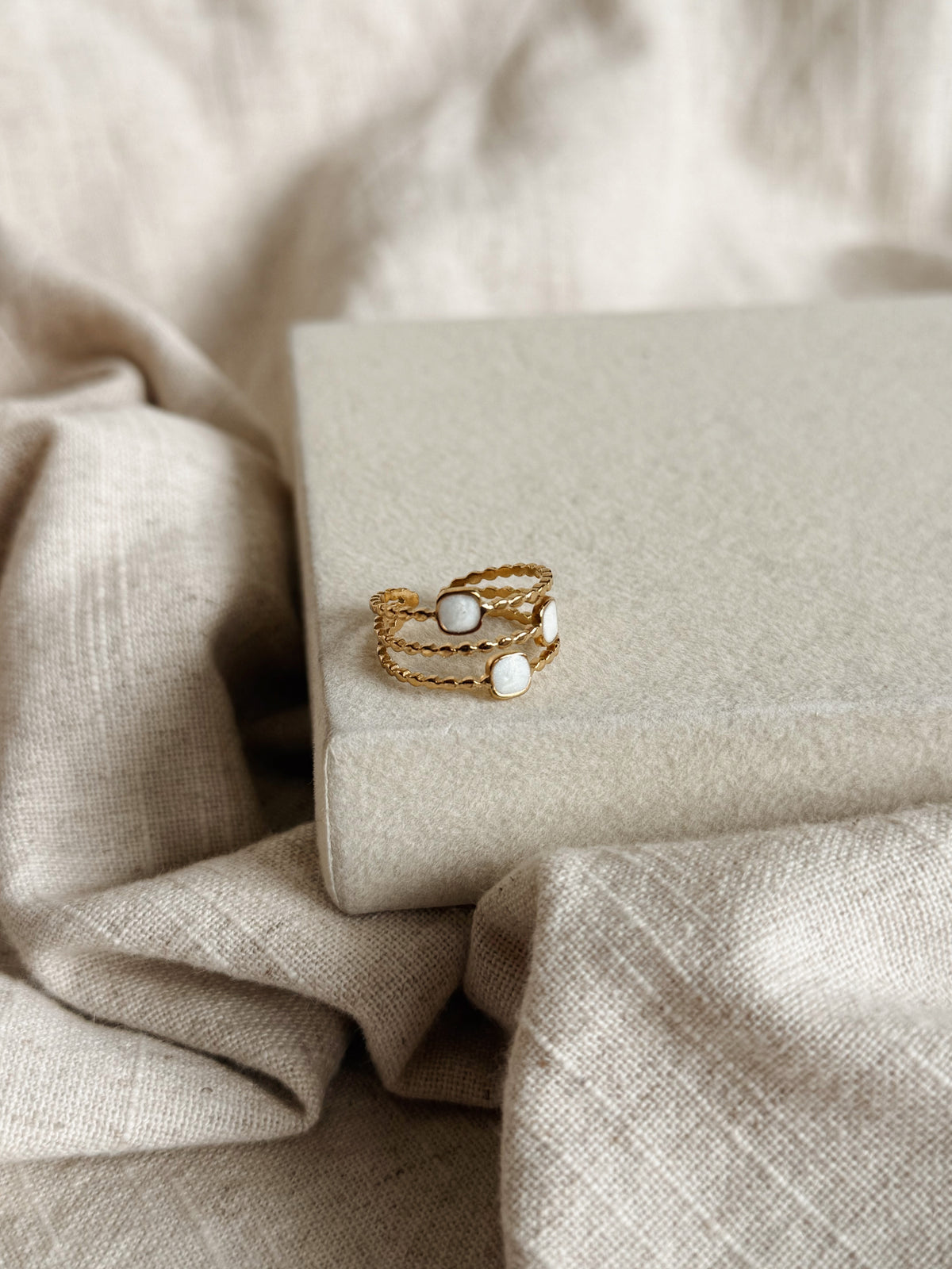 Cleo Ring