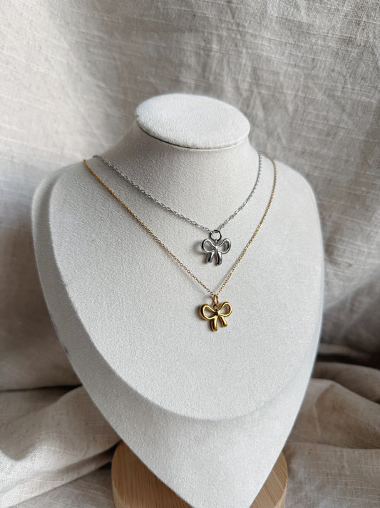 Bow Necklace