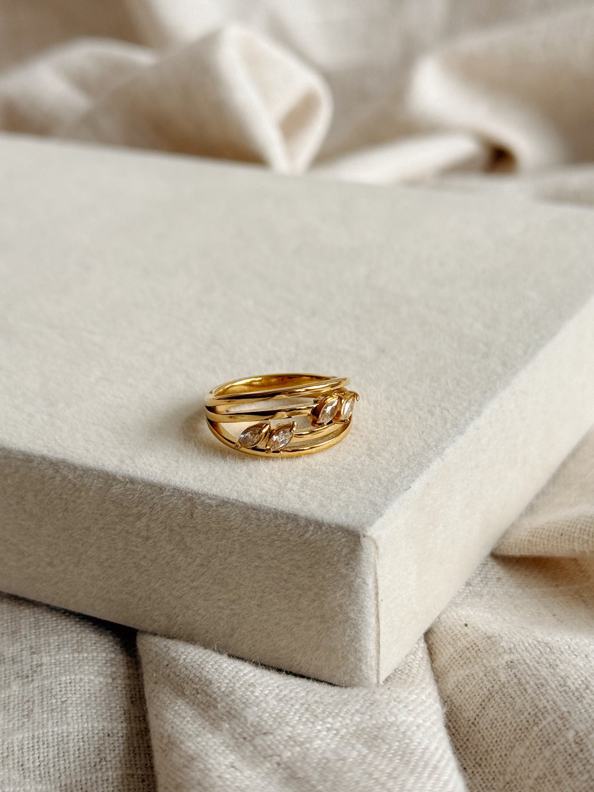Stella Ring