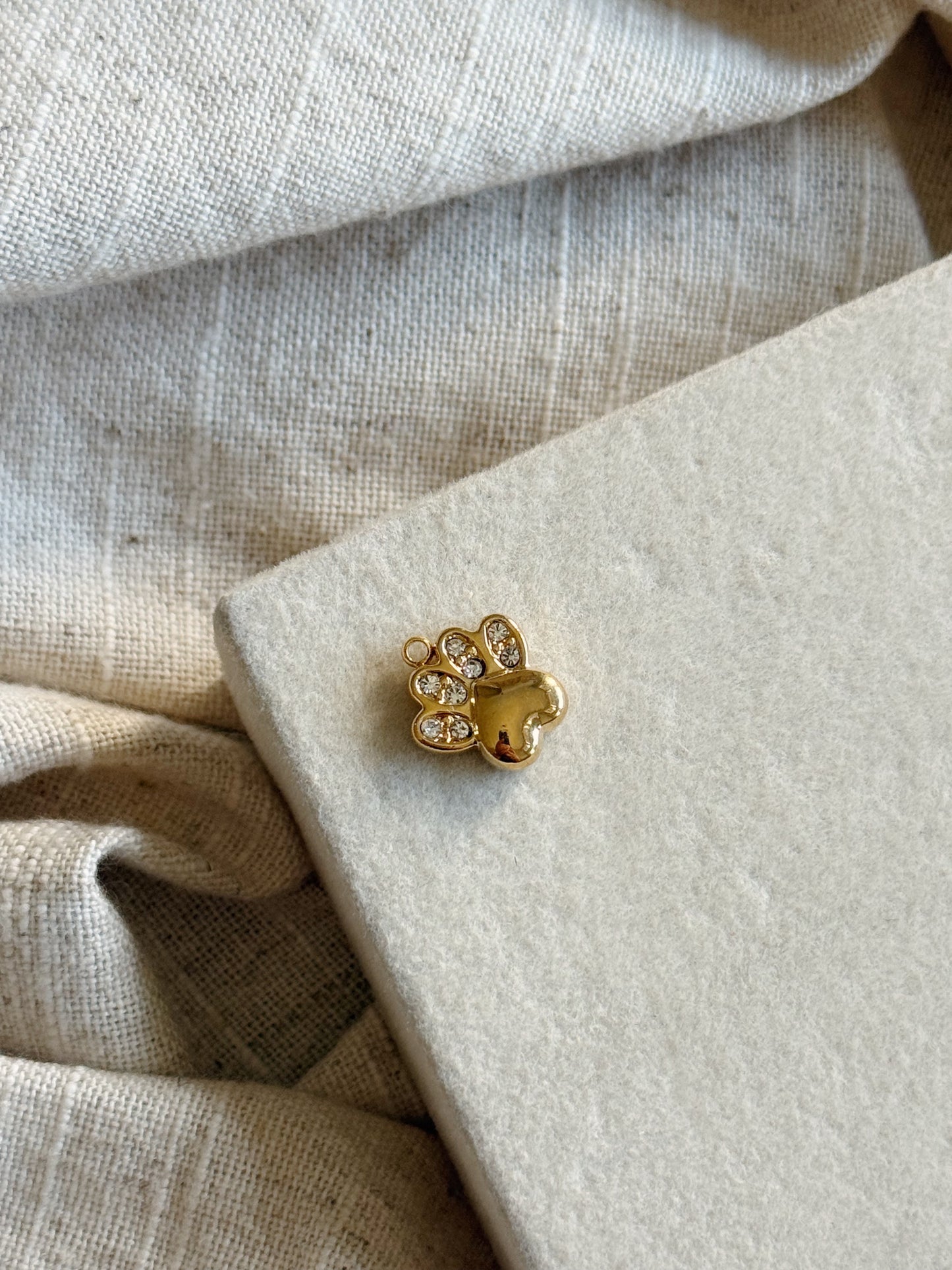 Gemstone Big Paw