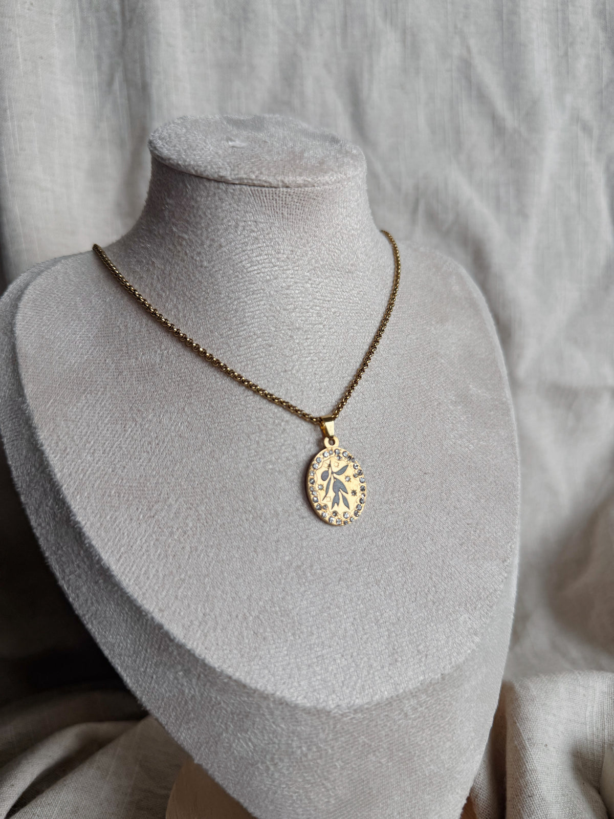 Olive Necklace