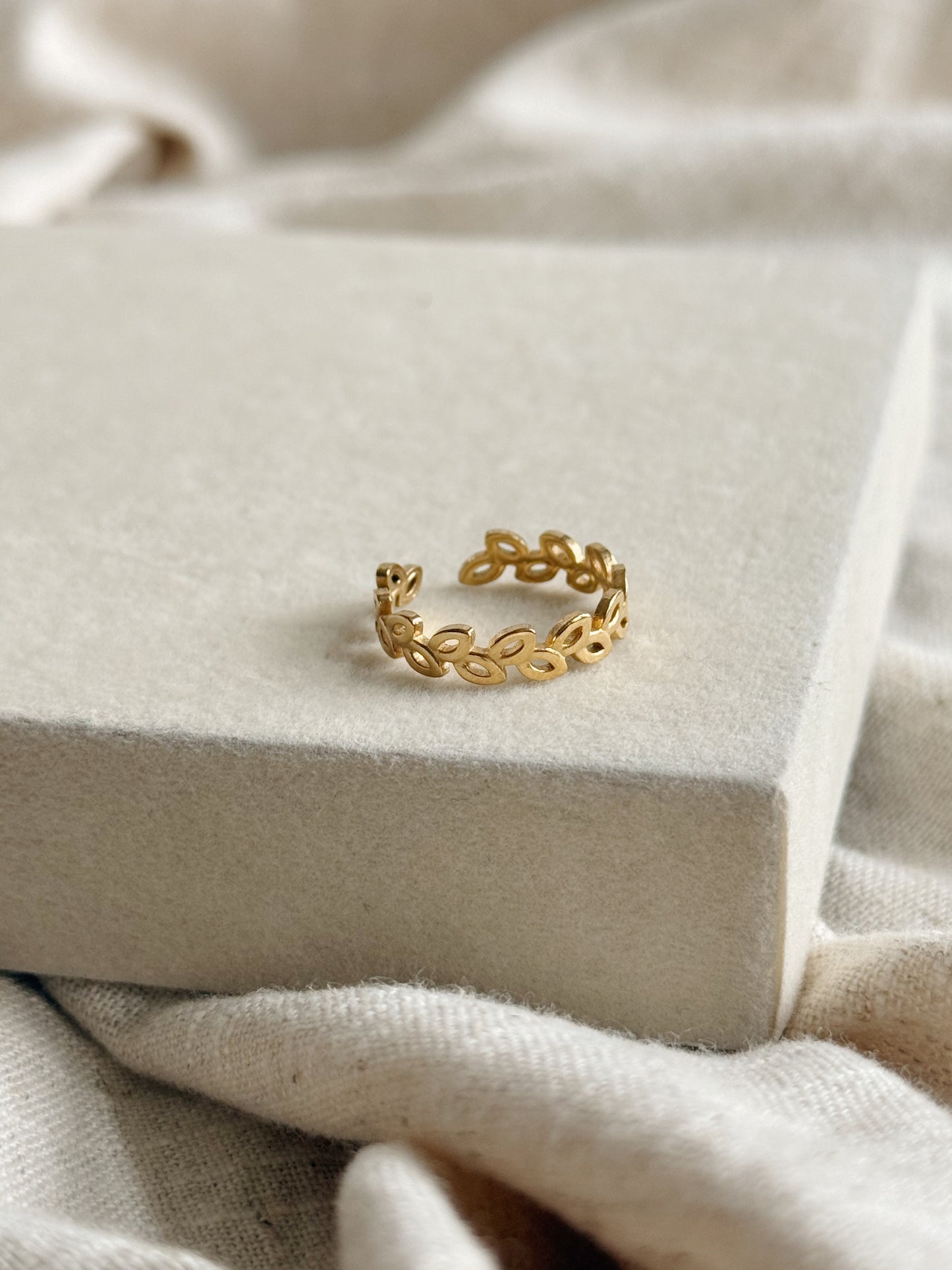 Leaf Ring