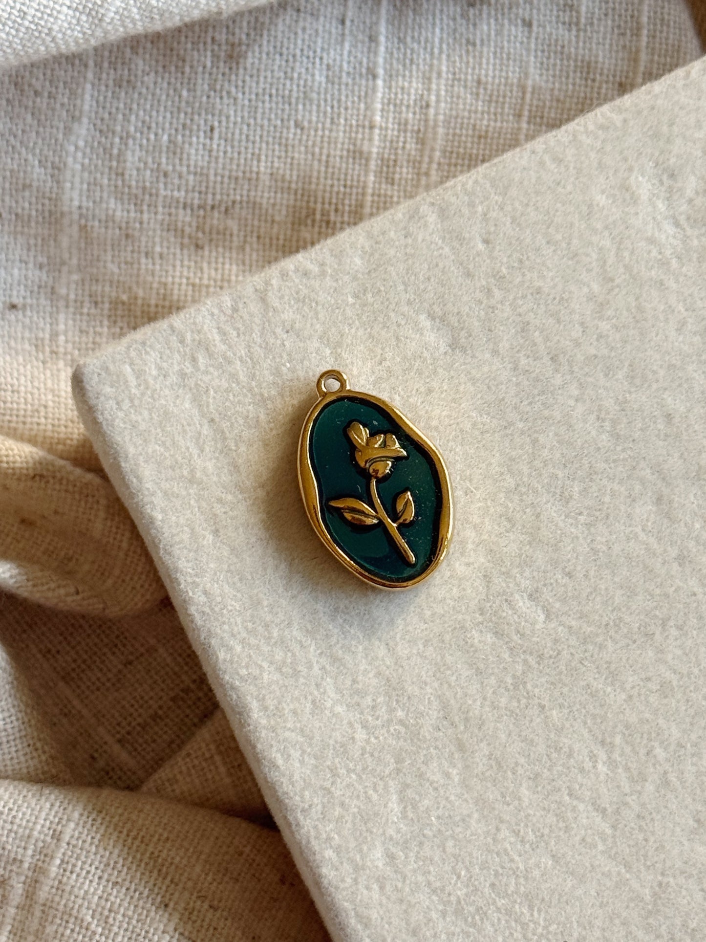 Flower Pendant