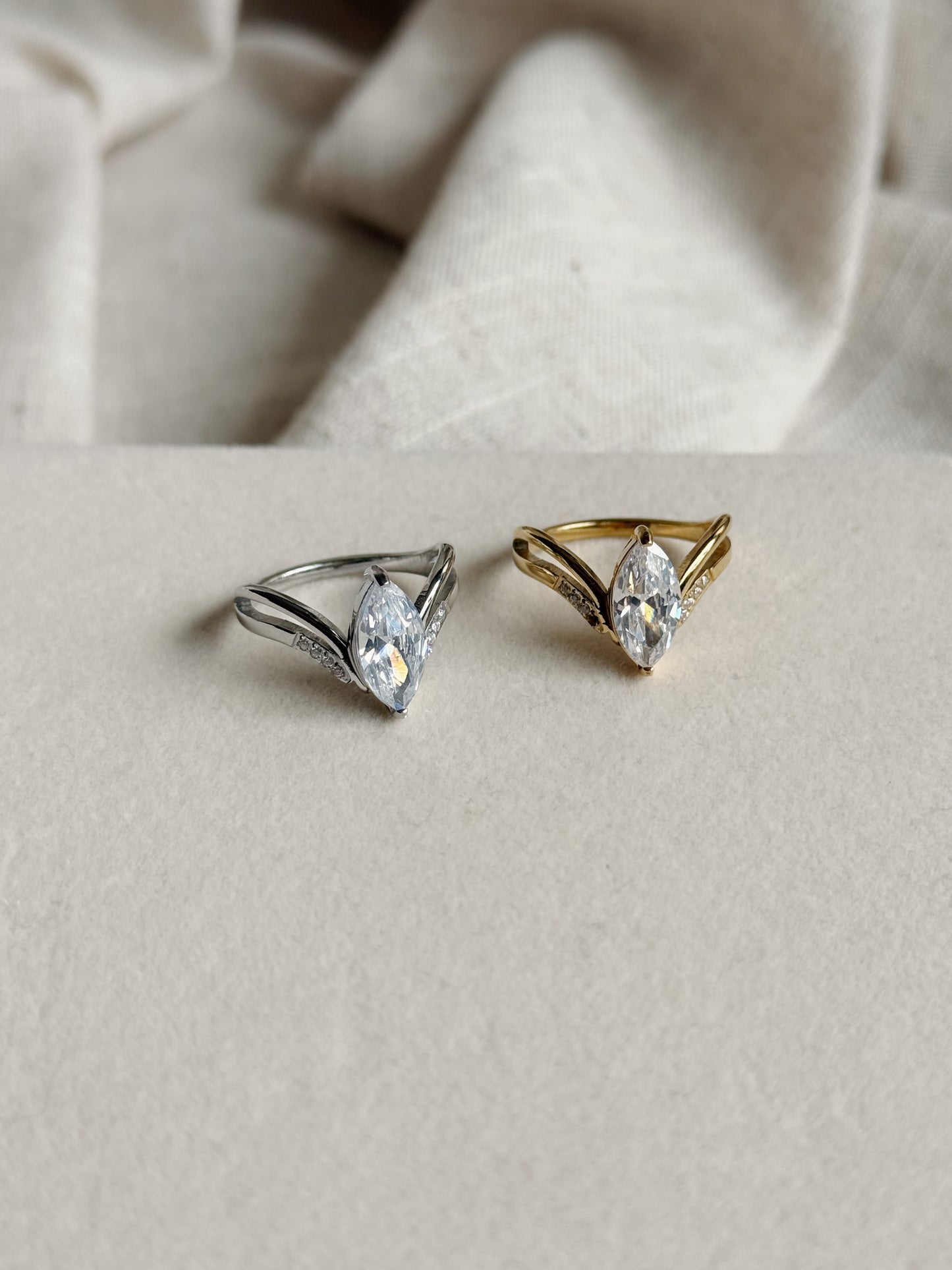 Azura Ring