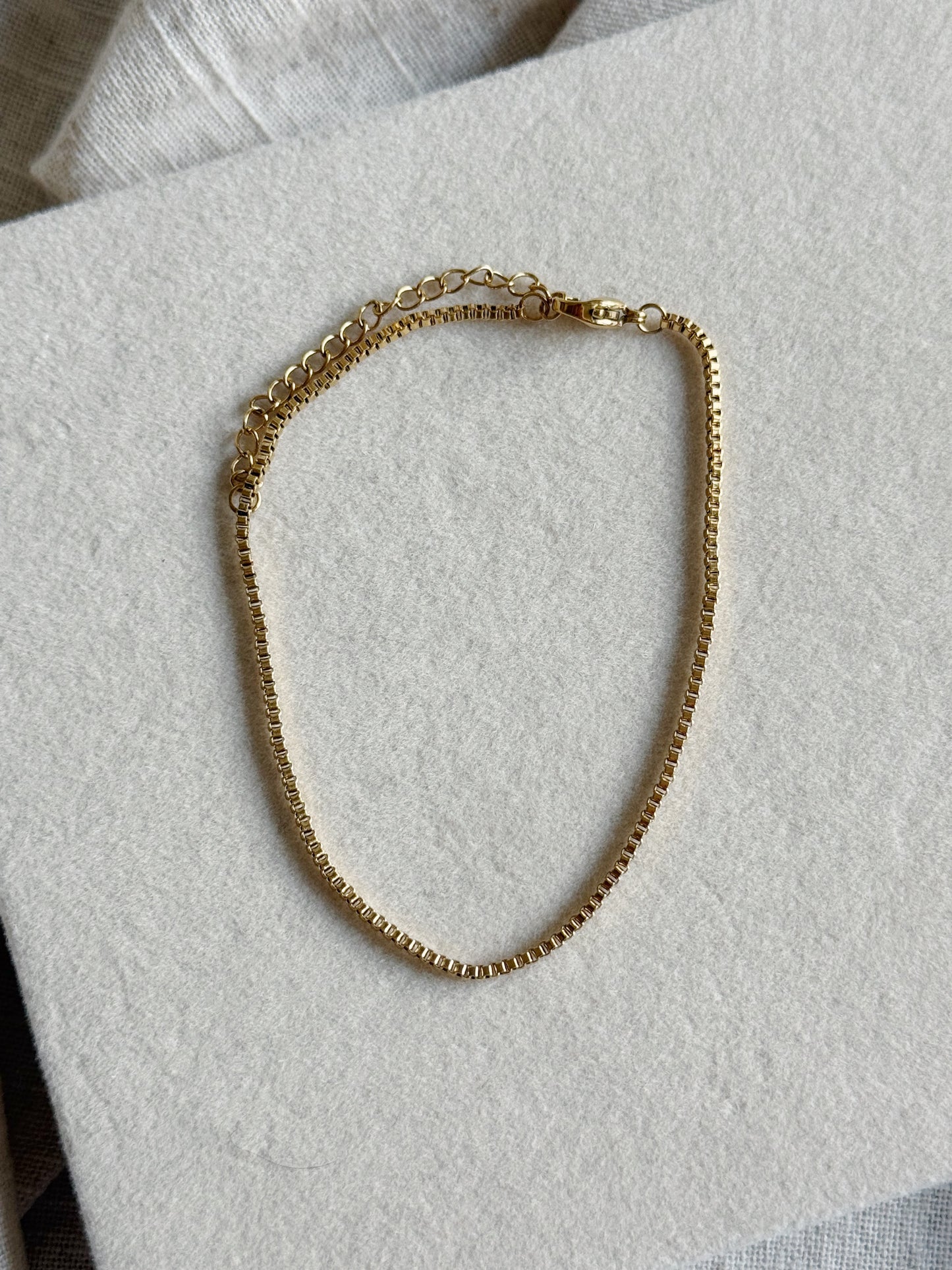 Box Anklet